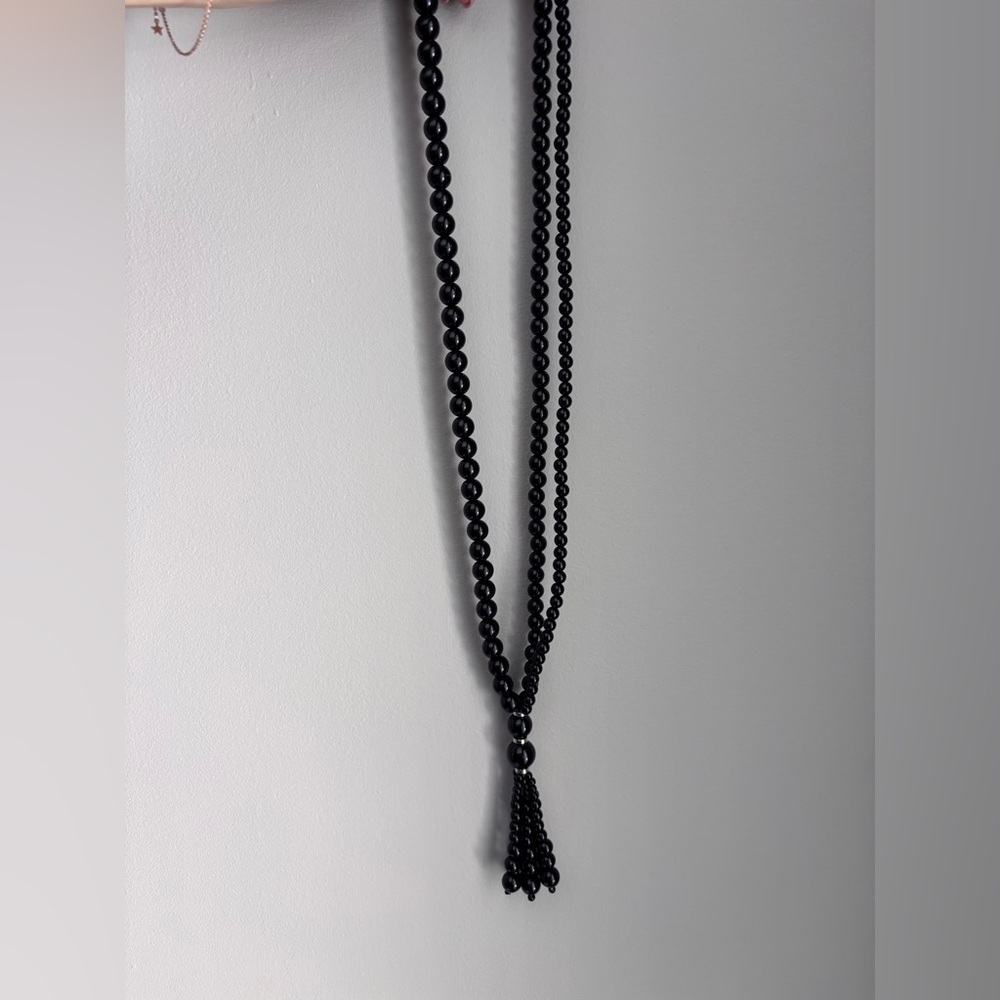 Elegant Venice Opera tasseled Black Necklace - Picture 5 of 10